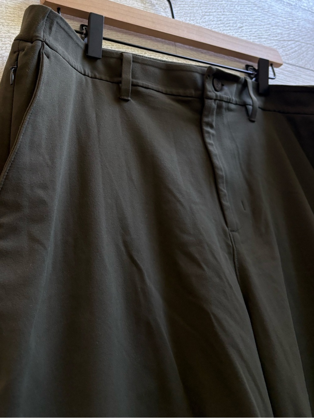 Public Rec Men’s Performance Golf Shorts Olive Green Stretch Size 36 9” - Picture 6 of 11
